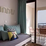 Bella Vista - Piscine, Vue Mer, Parking, Clim